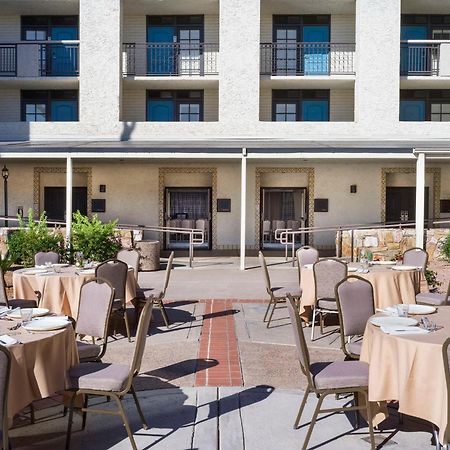 Embassy Suites By Hilton Scottsdale Resort Exterior foto