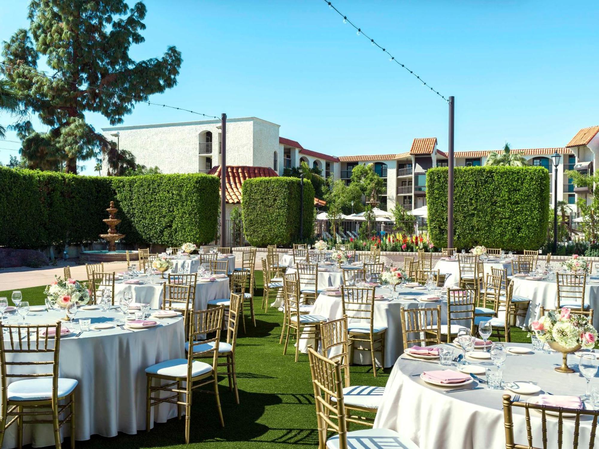 Embassy Suites By Hilton Scottsdale Resort Exterior foto
