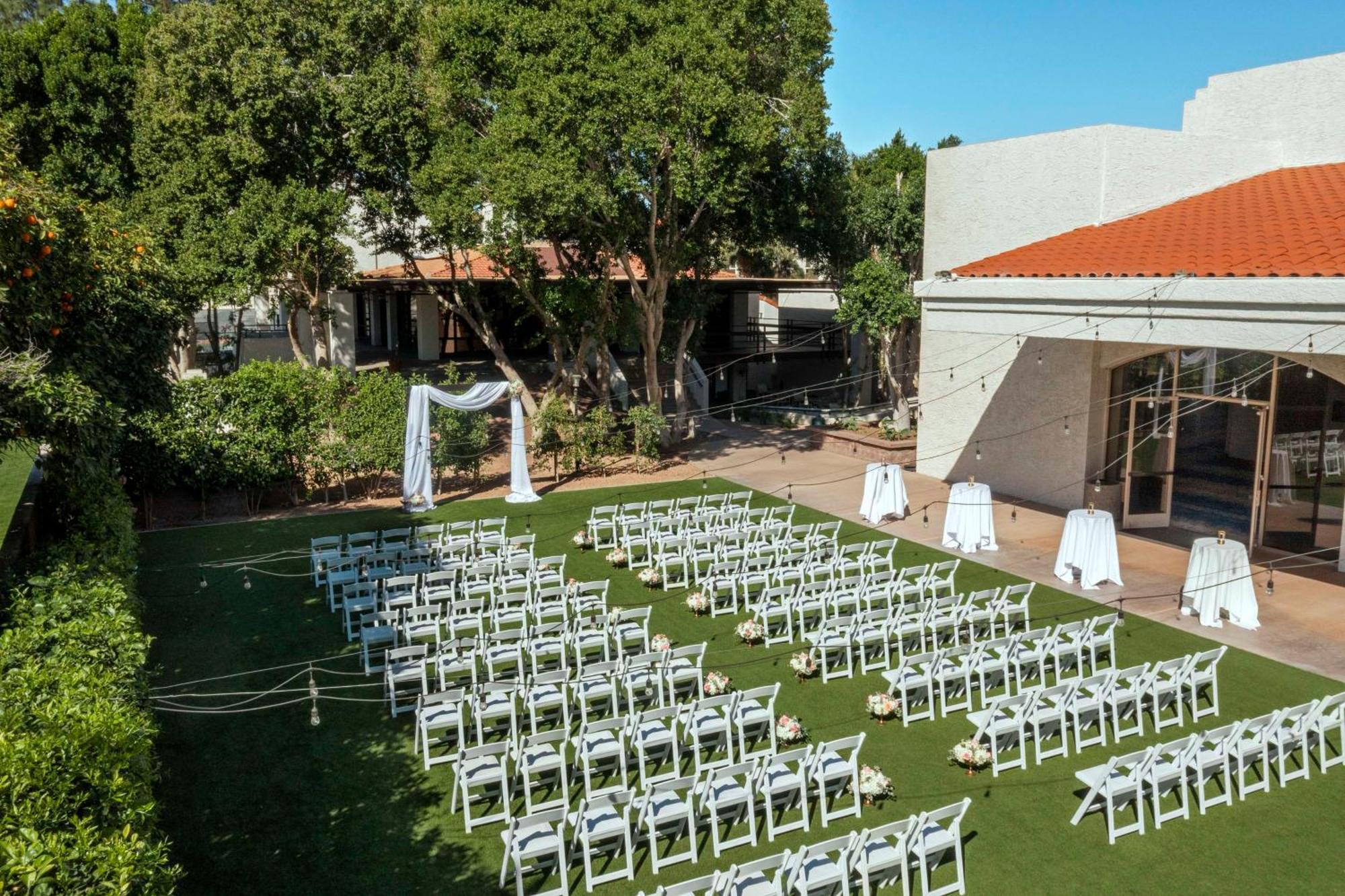 Embassy Suites By Hilton Scottsdale Resort Exterior foto