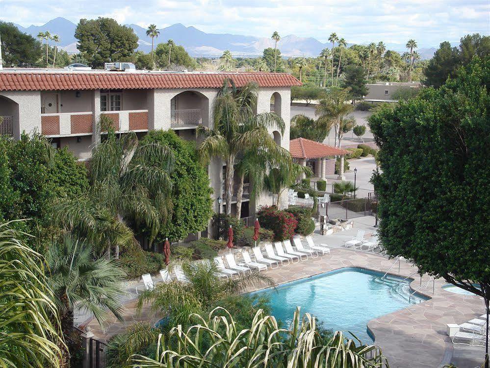 Embassy Suites By Hilton Scottsdale Resort Exterior foto